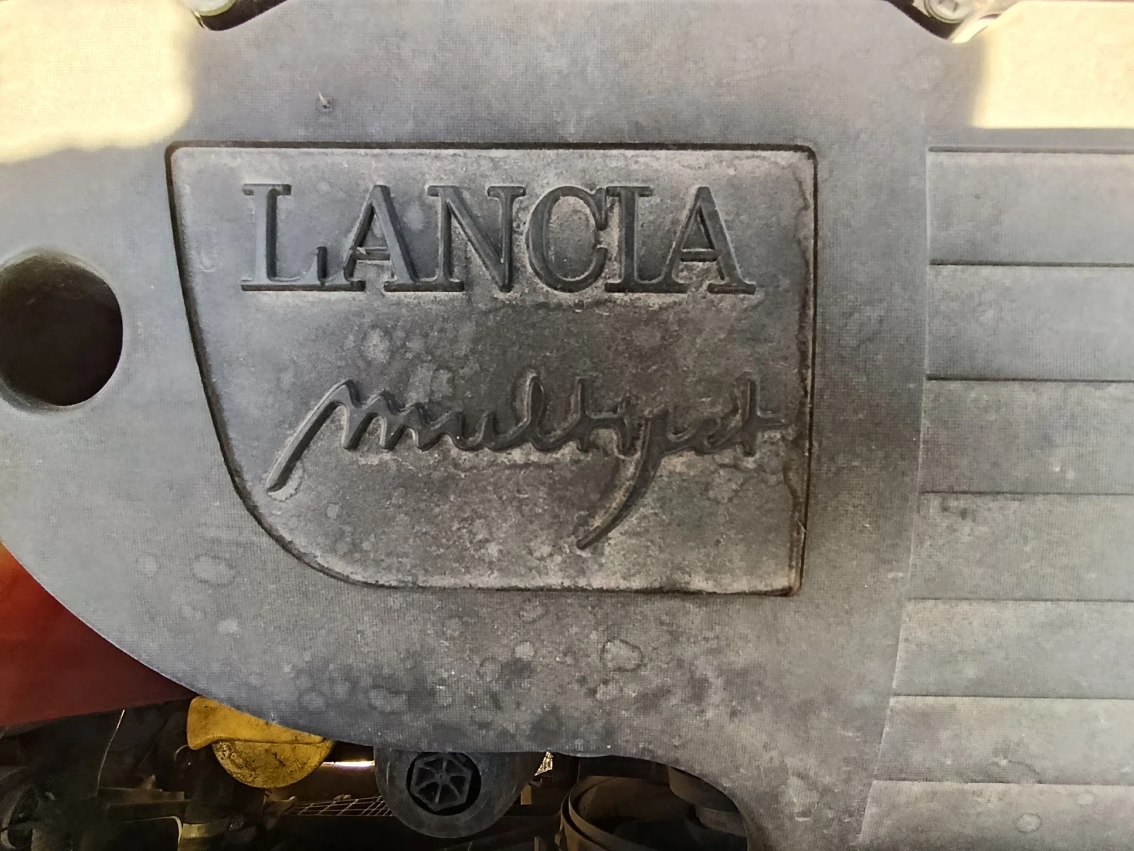 Lancia Ypsilon 1.3 multi jet 2005г., 75hp, верига, снимка 17 - Автомобили и джипове - 54343413