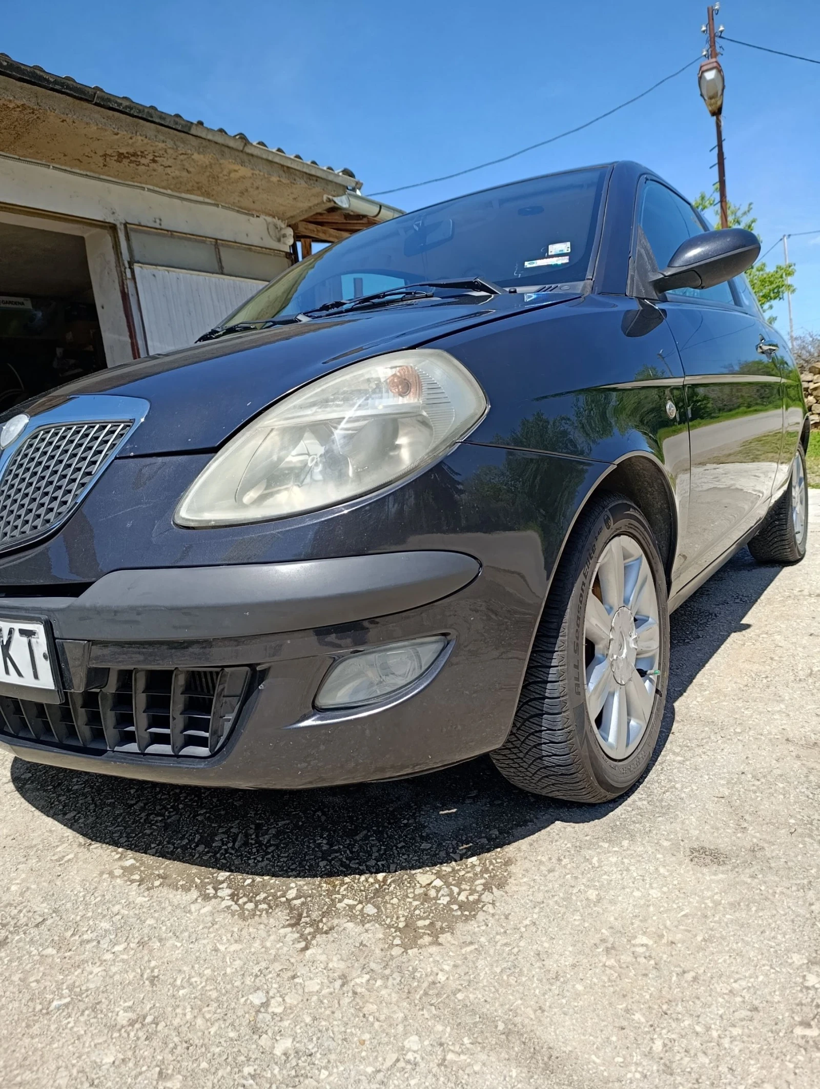 Lancia Ypsilon 1.3 multi jet 2005г., 75hp, верига, снимка 2 - Автомобили и джипове - 54343413