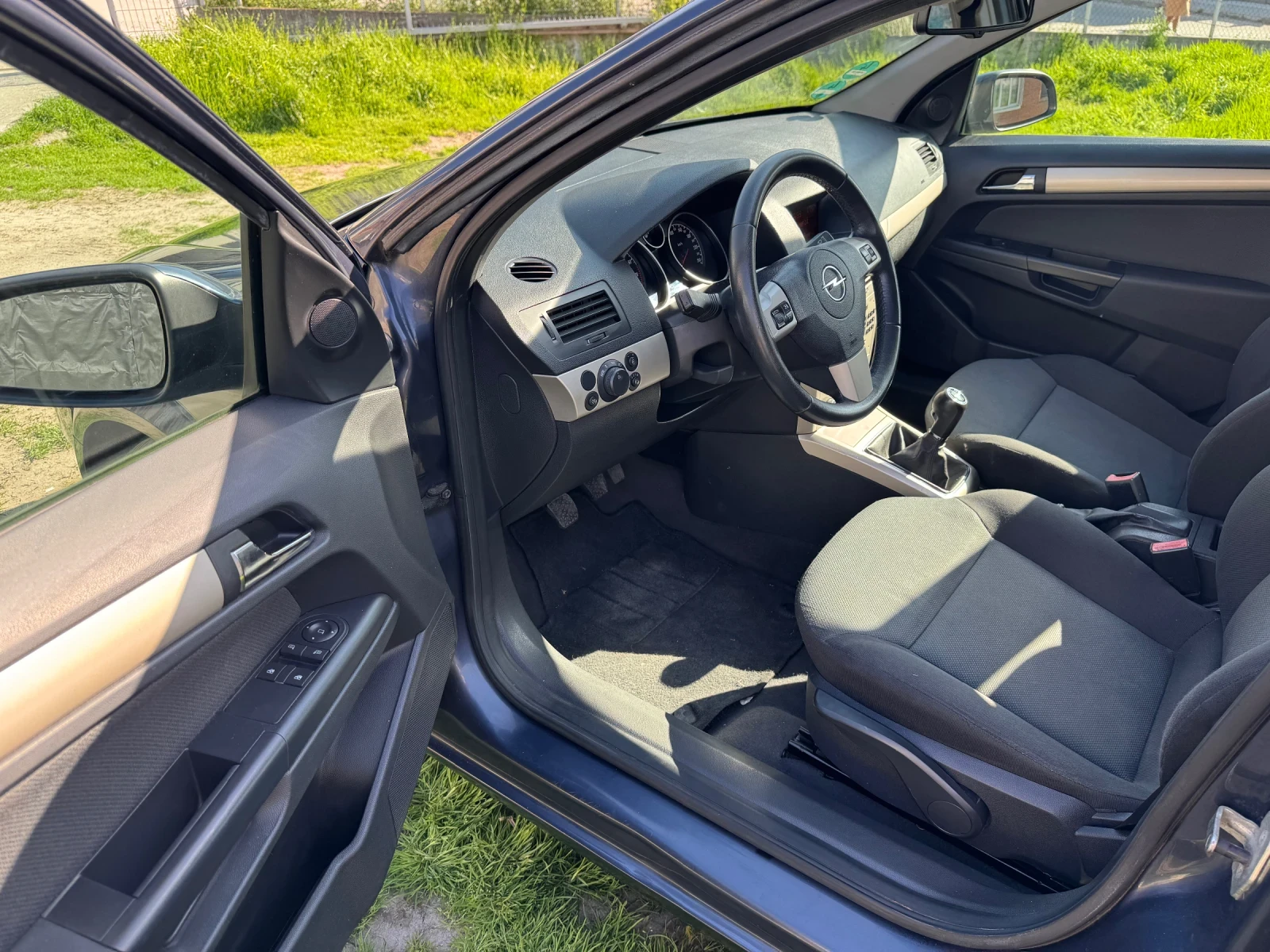Opel Astra 1.6 16v 105ps, снимка 9 - Автомобили и джипове - 54450568