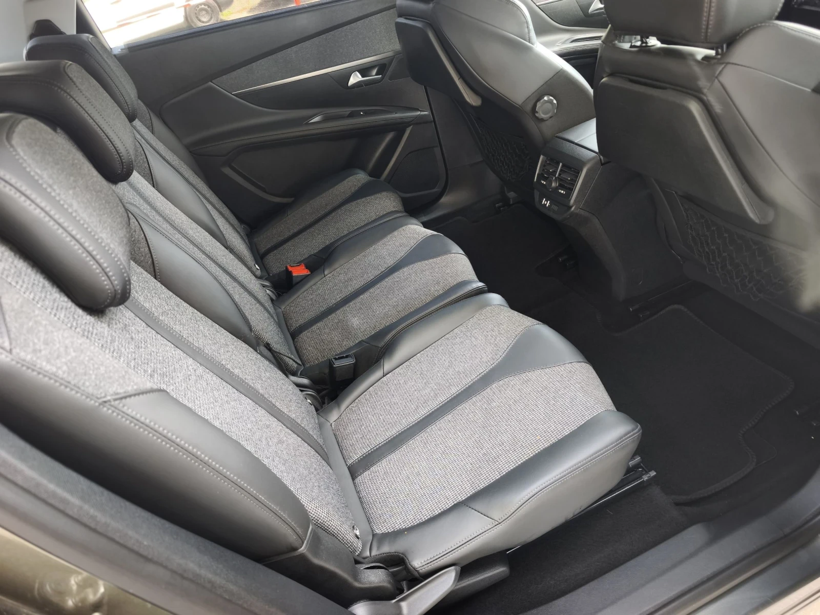 Peugeot 5008 16HDI ALURRE FULL SERVICE IN PEUGEOT NEW, снимка 12 - Автомобили и джипове - 54559055