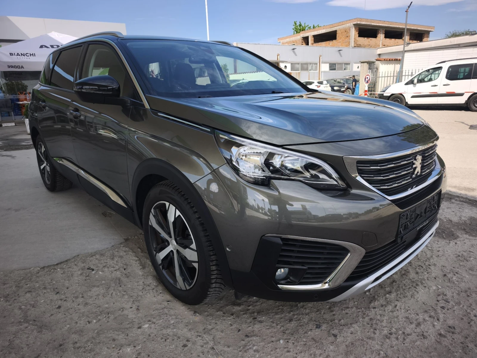 Peugeot 5008 16HDI ALURRE FULL SERVICE IN PEUGEOT NEW, снимка 3 - Автомобили и джипове - 54559055