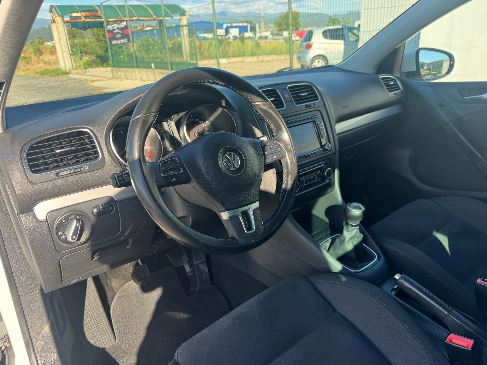 VW Golf 1.4 TSI * HIGHLINE* NAVI* SERV* TOP* , снимка 7 - Автомобили и джипове - 54895381