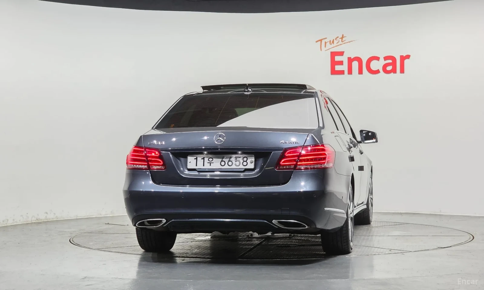 Mercedes-Benz E 300 W212 FACE* 57000KM!!!!* UNIKAT* TOP* FULL, снимка 4 - Автомобили и джипове - 55183708