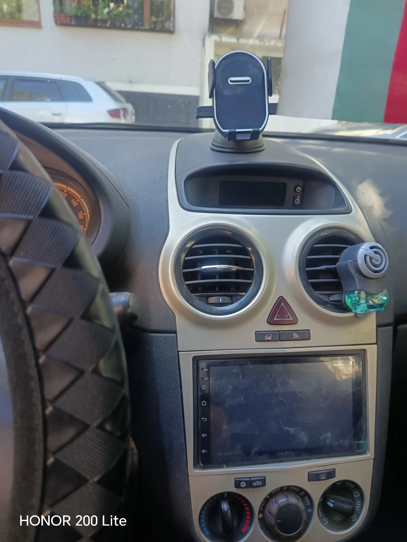 Opel Corsa, снимка 4 - Автомобили и джипове - 55677551