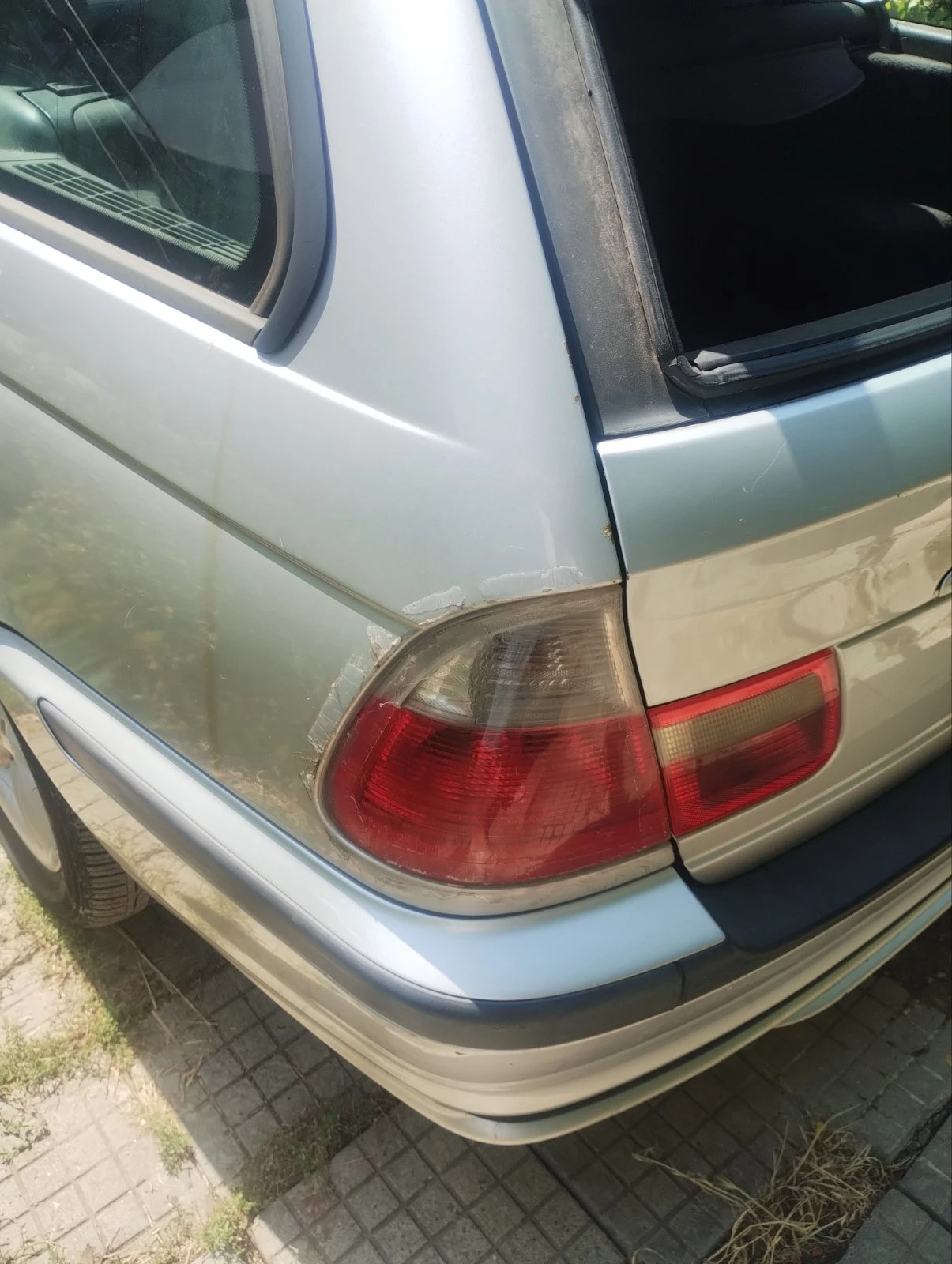 BMW 320, снимка 11 - Автомобили и джипове - 55986188