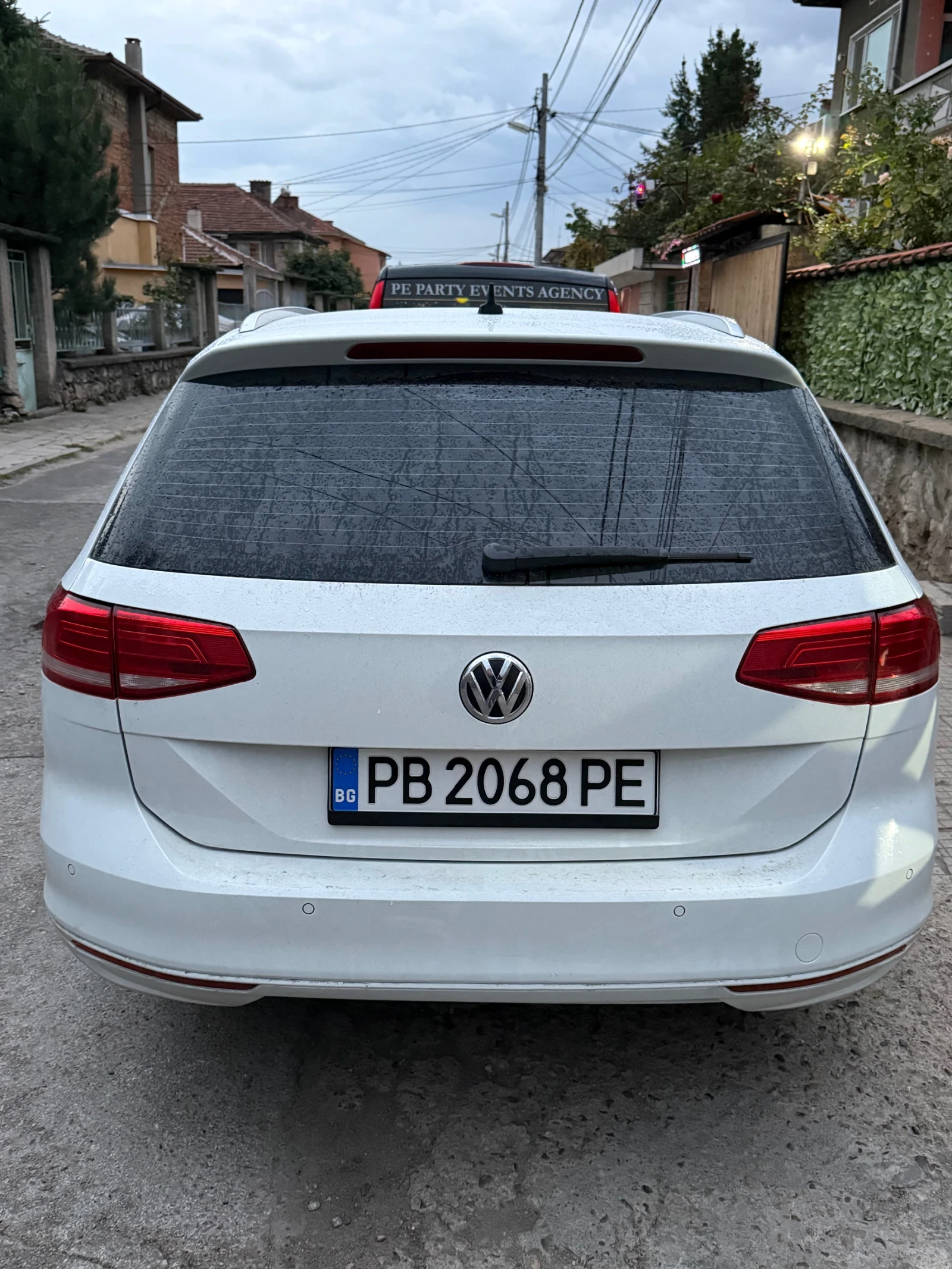 VW Passat 1.6 TDI 120 кс., снимка 4 - Автомобили и джипове - 56274725