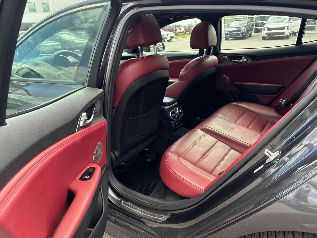 Kia Stinger * GT Limited * 360 ������ * ����������������  *  | Mobile.bg � ����������� 12