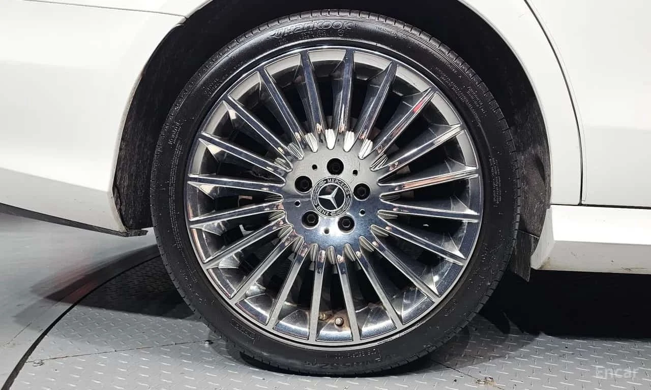 Mercedes-Benz E 350 * E350 4MATIC AMG Line * HUD * 360 ������ | Mobile.bg � ����������� 5