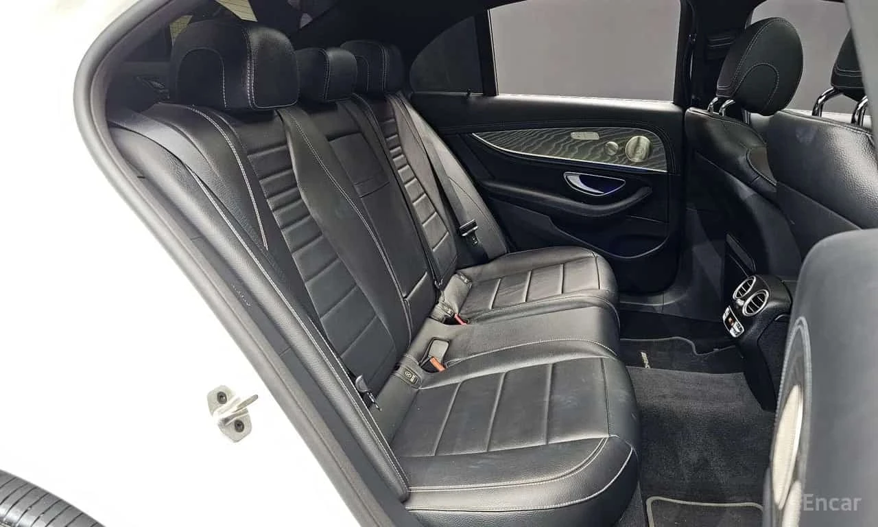 Mercedes-Benz E 350 * E350 4MATIC AMG Line * HUD * 360 ������ | Mobile.bg � ����������� 12