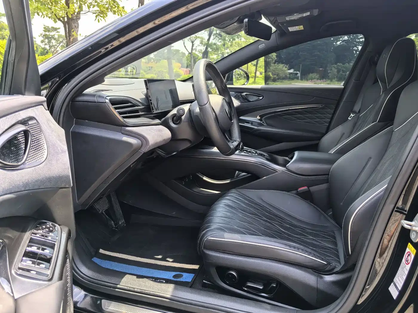 BYD Seal Long Range RWD Edition   82.5 kWh, снимка 9 - Автомобили и джипове - 56638705