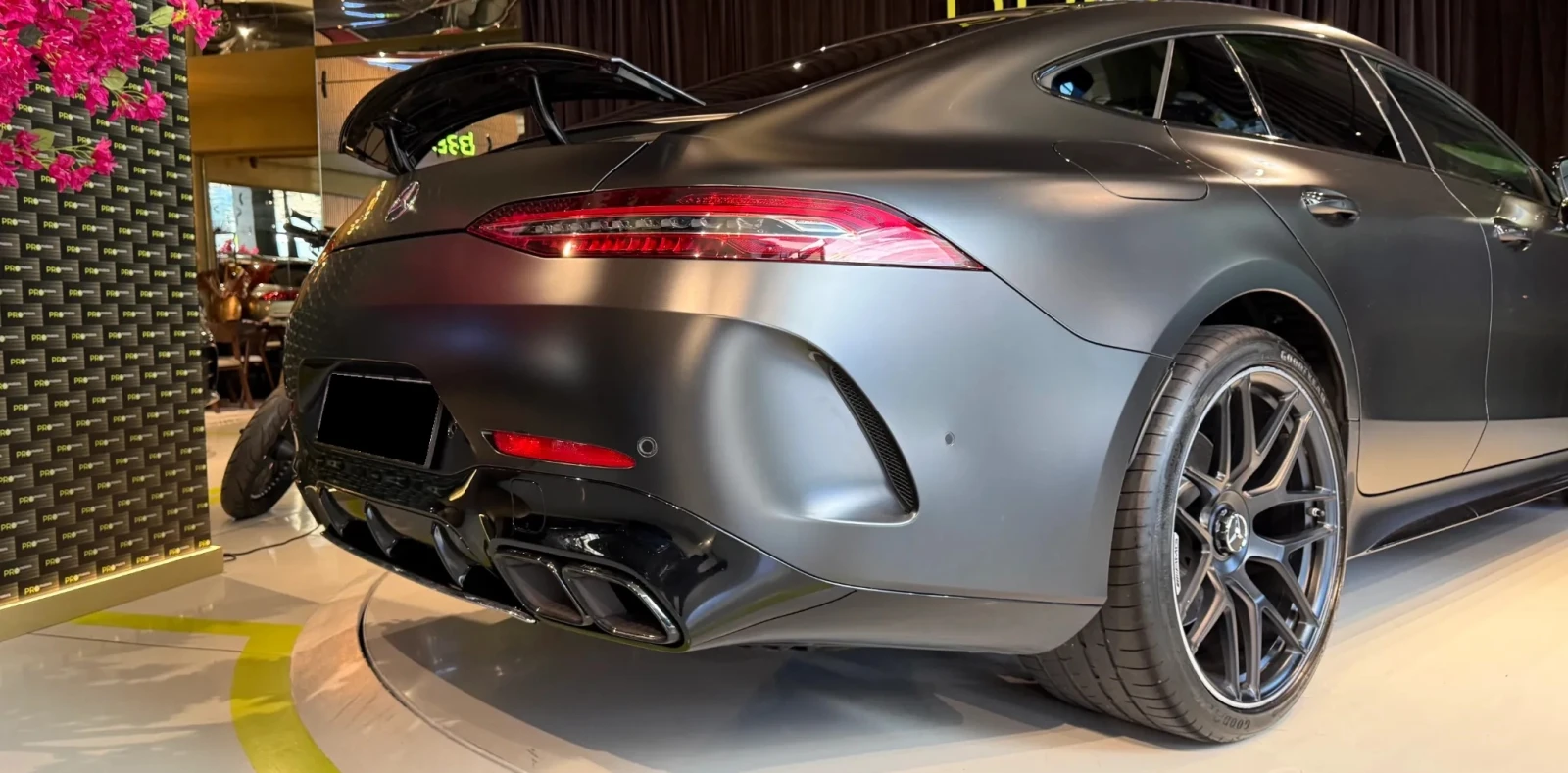 Mercedes-Benz AMG GT 43 EQ Boost 4MATIC+ , снимка 4 - Автомобили и джипове - 56725359