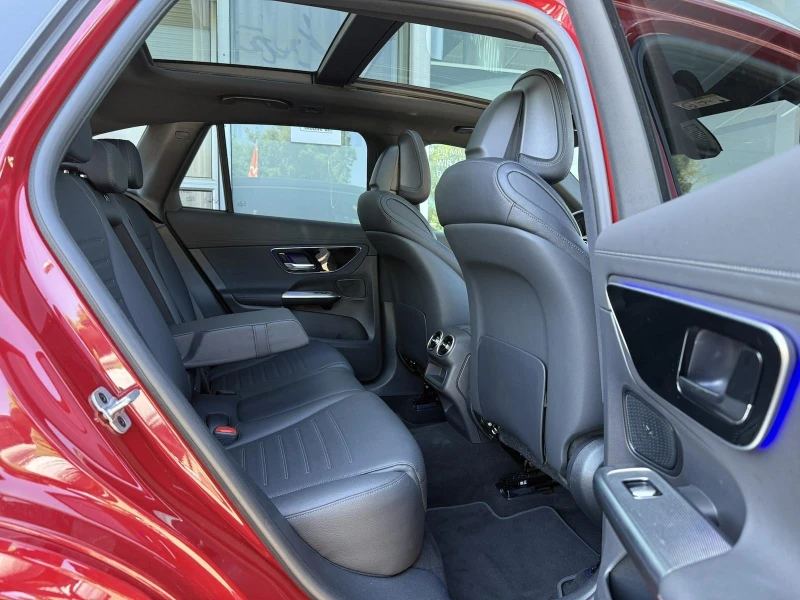 Mercedes-Benz GLC 300 d* 4M* AMG* DISTR* PANO* CAM* , снимка 16 - Автомобили и джипове - 51994884