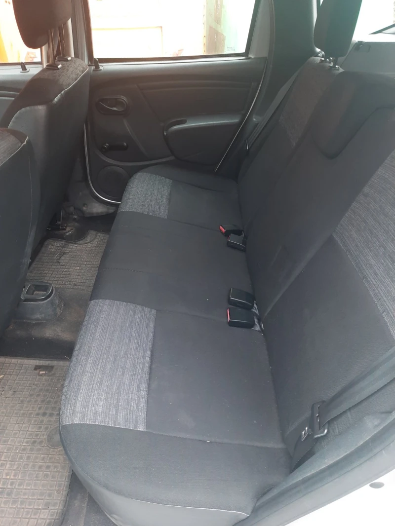 Dacia Duster бензин/газ, снимка 6 - Автомобили и джипове - 53374242