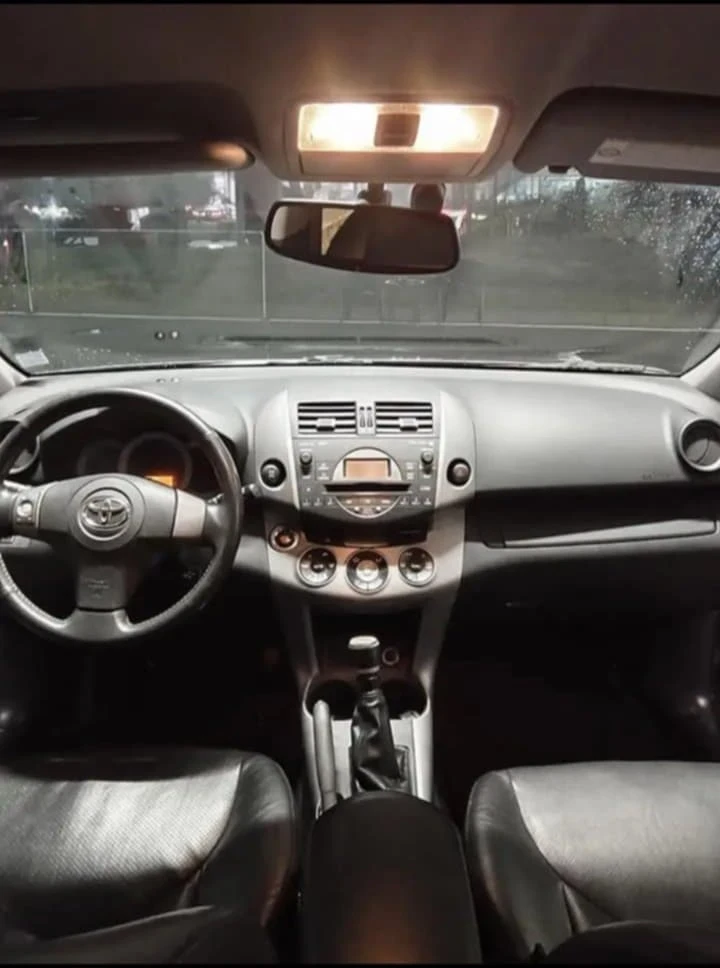Toyota Rav4  - изображение 8