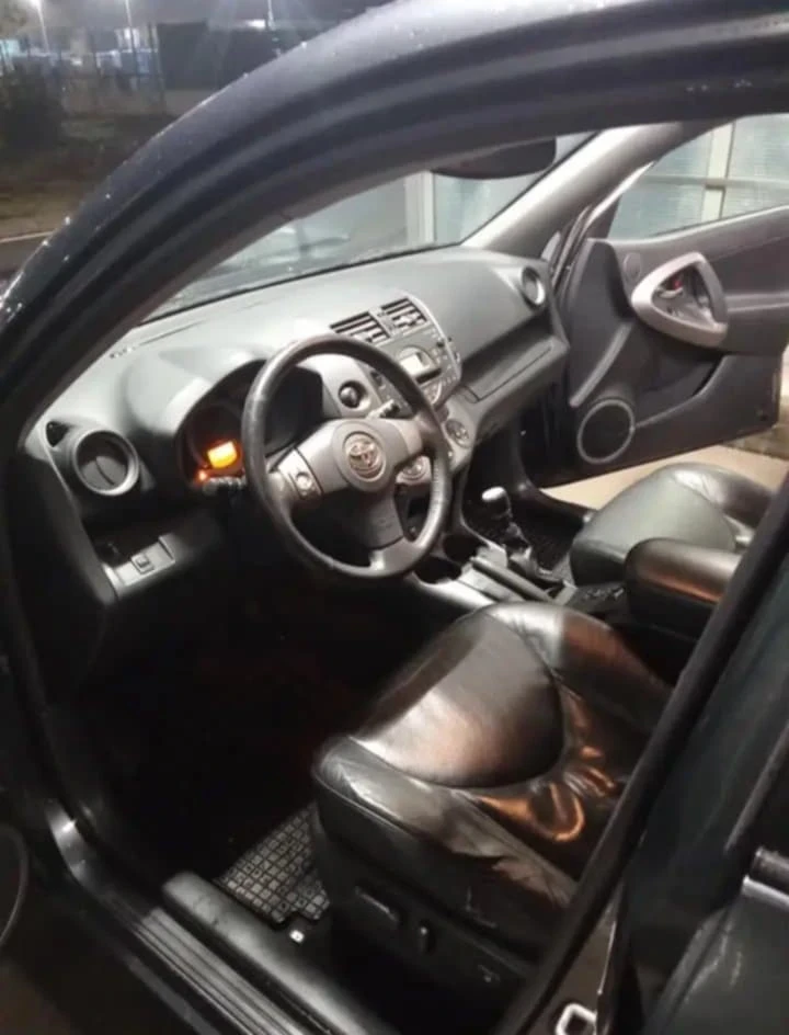Toyota Rav4  - изображение 9