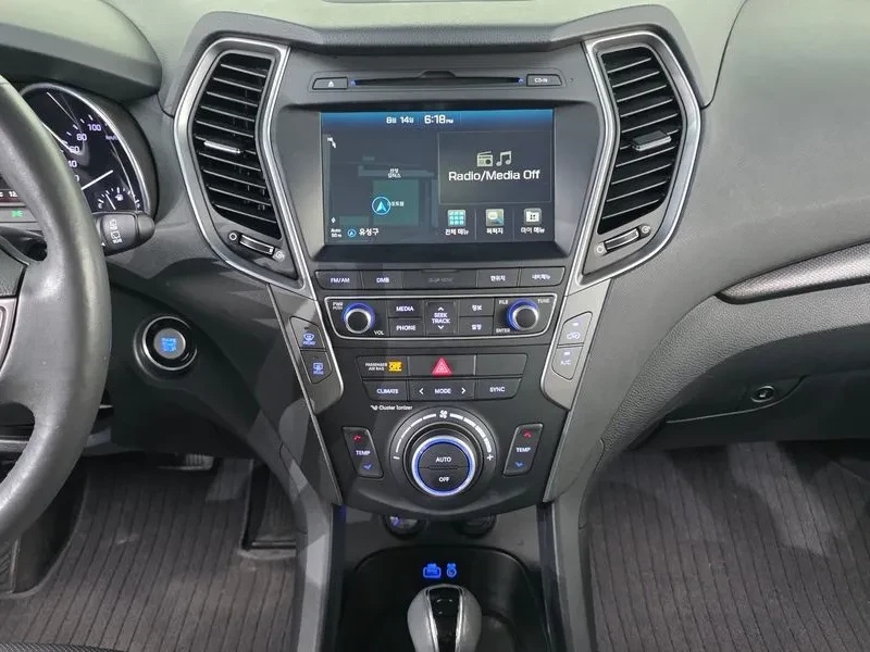 Hyundai Santa fe 2.0 CRDi 4WD - САМО 30% АВАНС, снимка 14 - Автомобили и джипове - 56021689