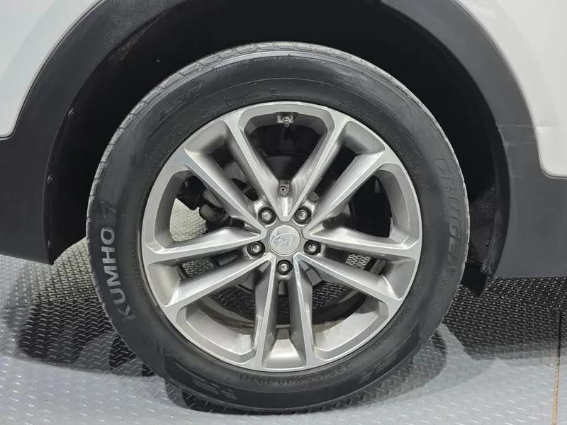 Hyundai Santa fe 2.0 CRDi 4WD - САМО 30% АВАНС, снимка 5 - Автомобили и джипове - 56021689