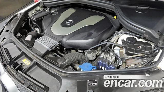 Mercedes-Benz GLE 350, снимка 6 - Автомобили и джипове - 56077592
