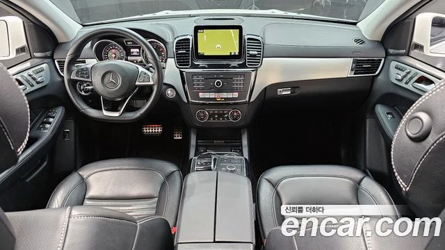 Mercedes-Benz GLE 350, снимка 7 - Автомобили и джипове - 56077592