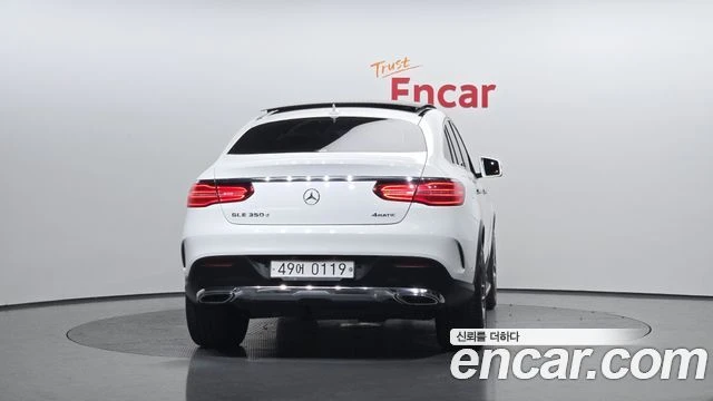 Mercedes-Benz GLE 350, снимка 4 - Автомобили и джипове - 56077592