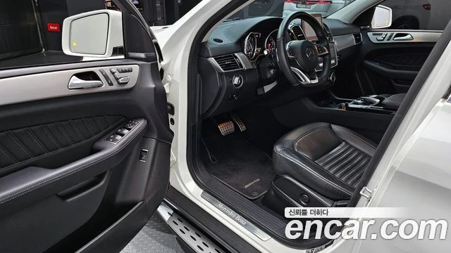 Mercedes-Benz GLE 350, снимка 11 - Автомобили и джипове - 56077592