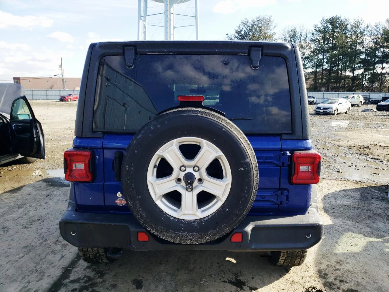 Jeep Wrangler  - изображение 3