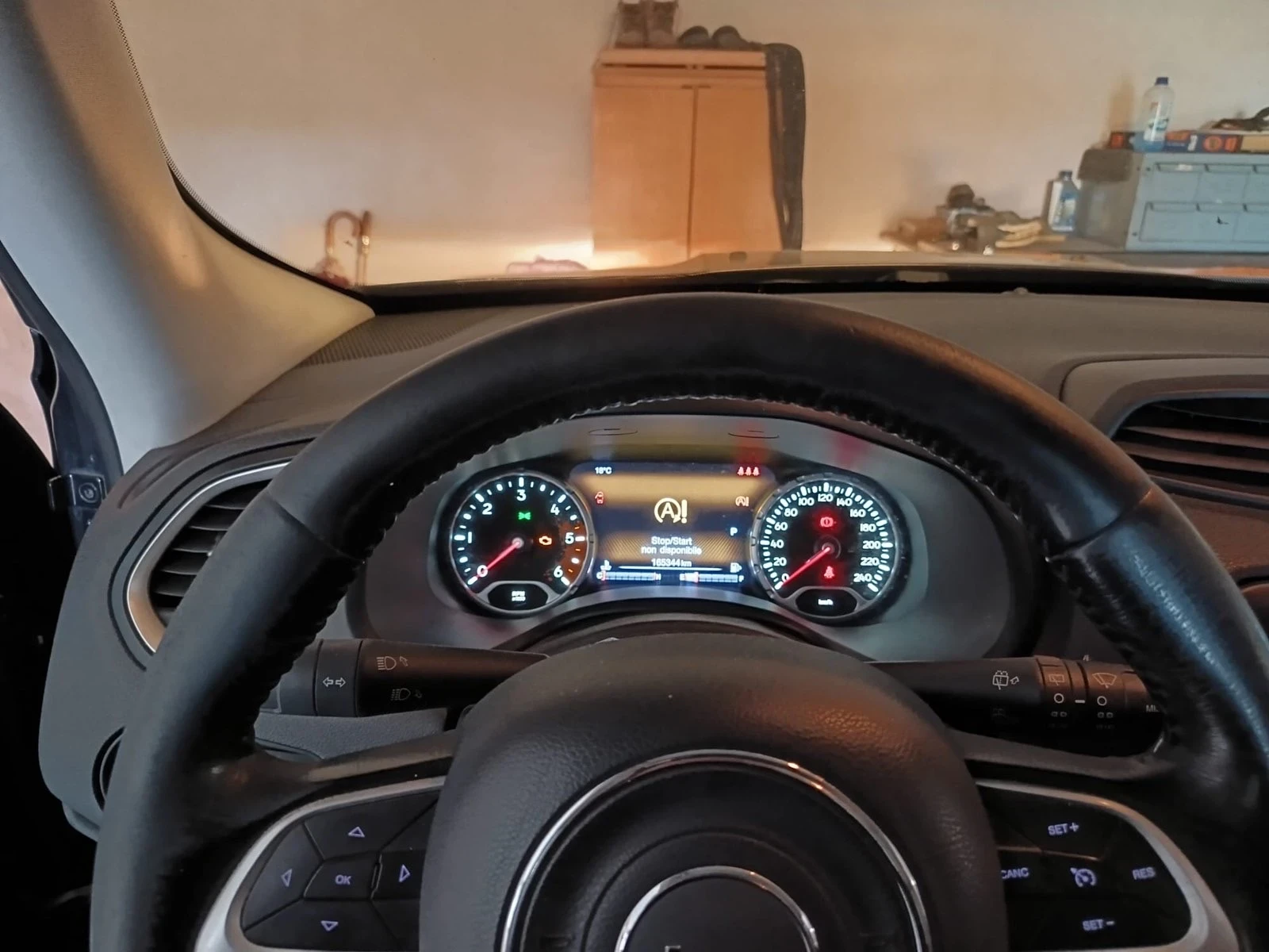 Jeep Renegade 1.6 M-jet - изображение 3