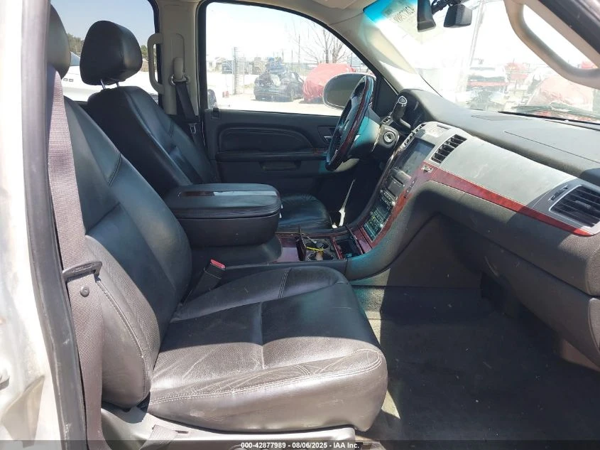 Cadillac Escalade 6.2L V-8 VVT, 403HP All Wheel Drive | Mobile.bg   10