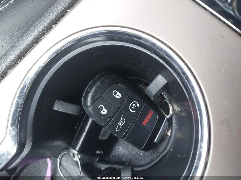 Jeep Grand cherokee 5.7l Overland, снимка 11 - Автомобили и джипове - 54049661