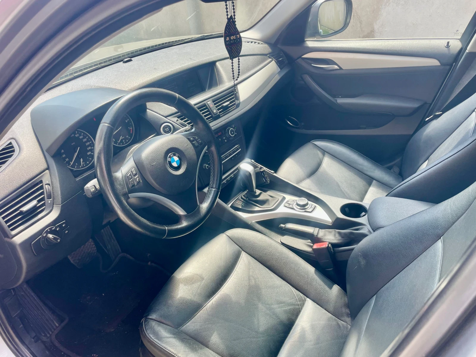 BMW X1 3.0 бензин, снимка 6 - Автомобили и джипове - 54362061