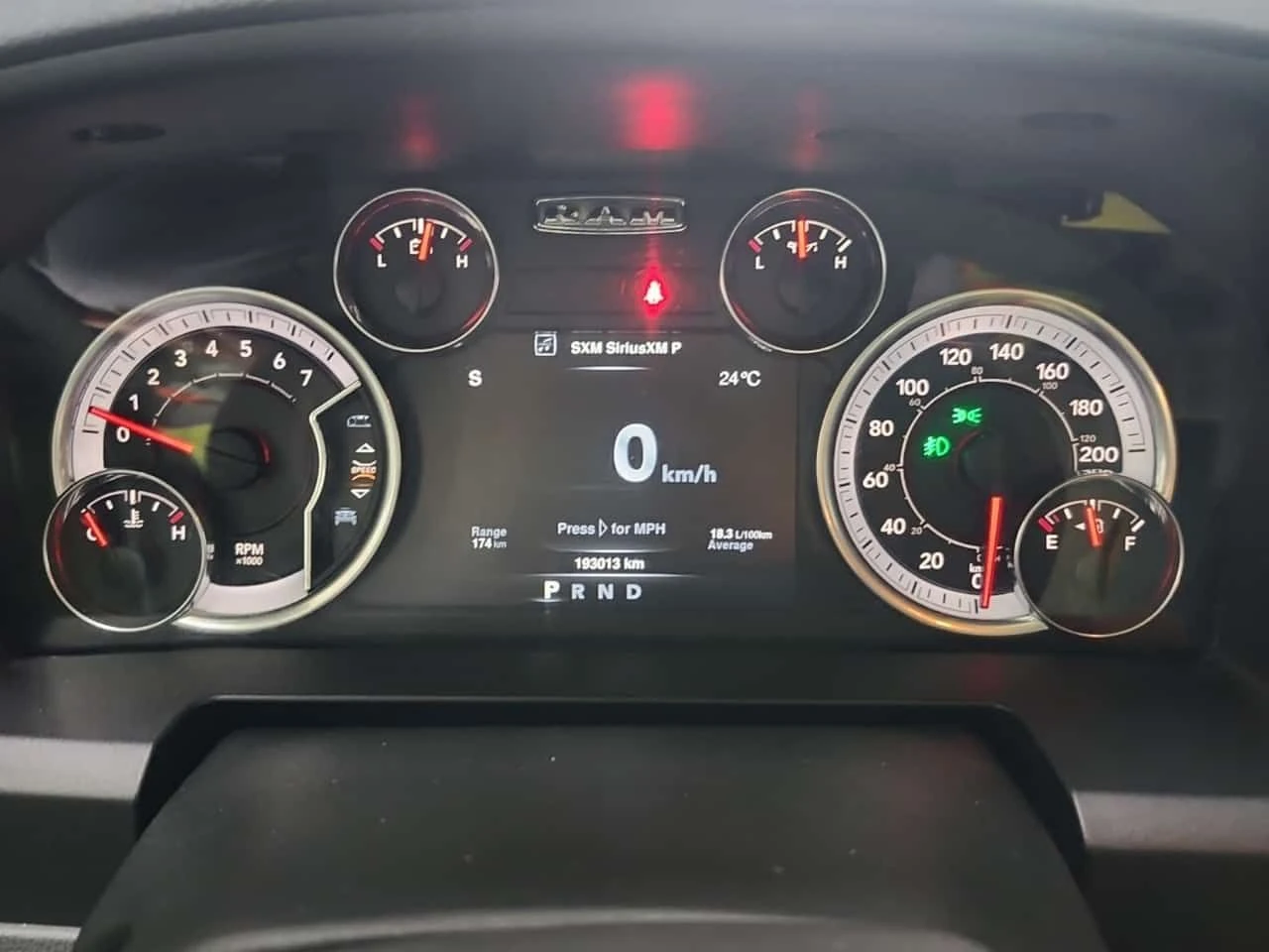 Dodge RAM 1500 * WARLOCK CREW CAB SHORT BED * CARFAX * ЦЕНА ДО БГ, снимка 14 - Автомобили и джипове - 54961563