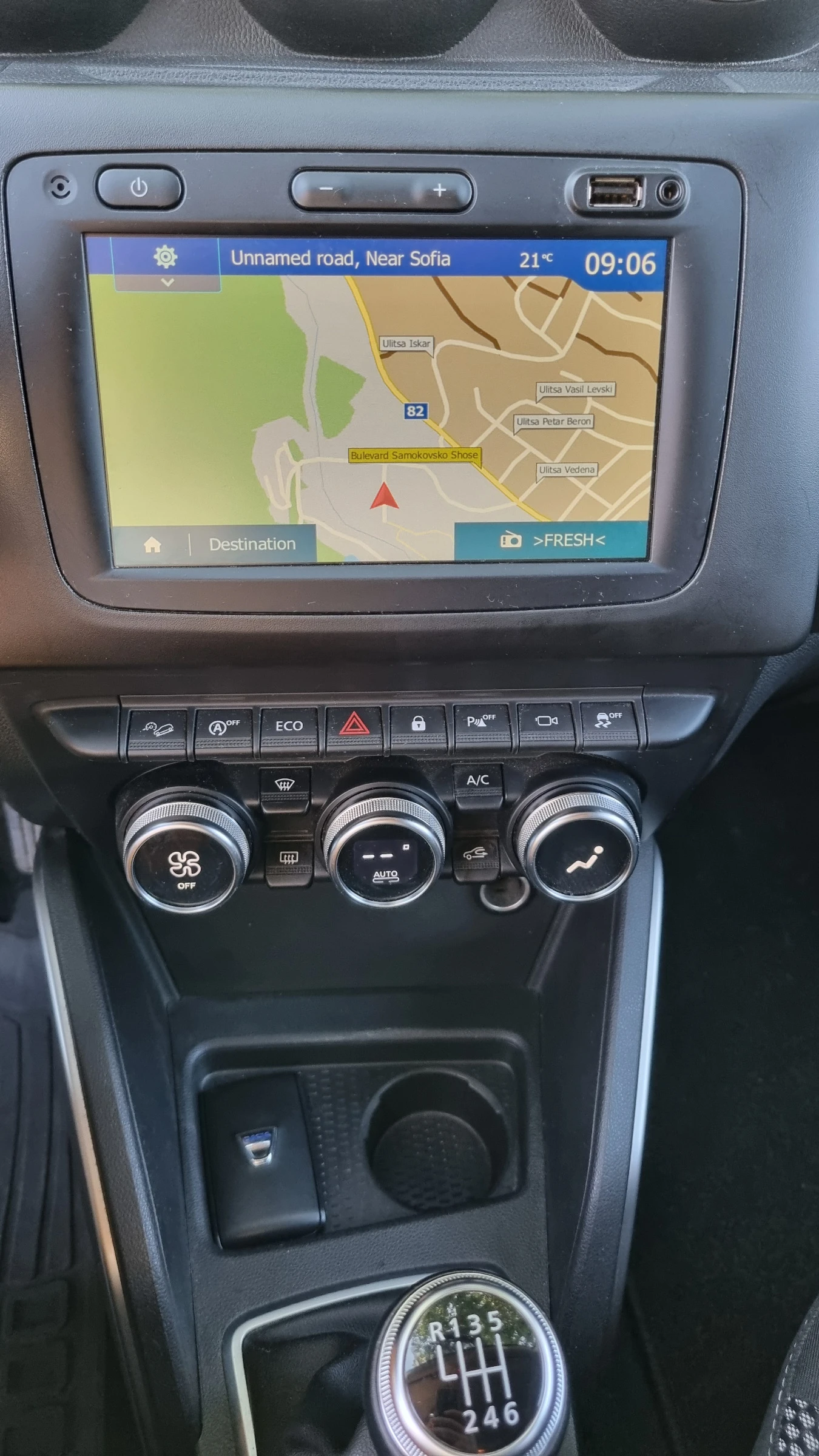 Dacia Duster 4x4 Prestige/ NAVI/ BEST EDITION, снимка 13 - Автомобили и джипове - 55559568