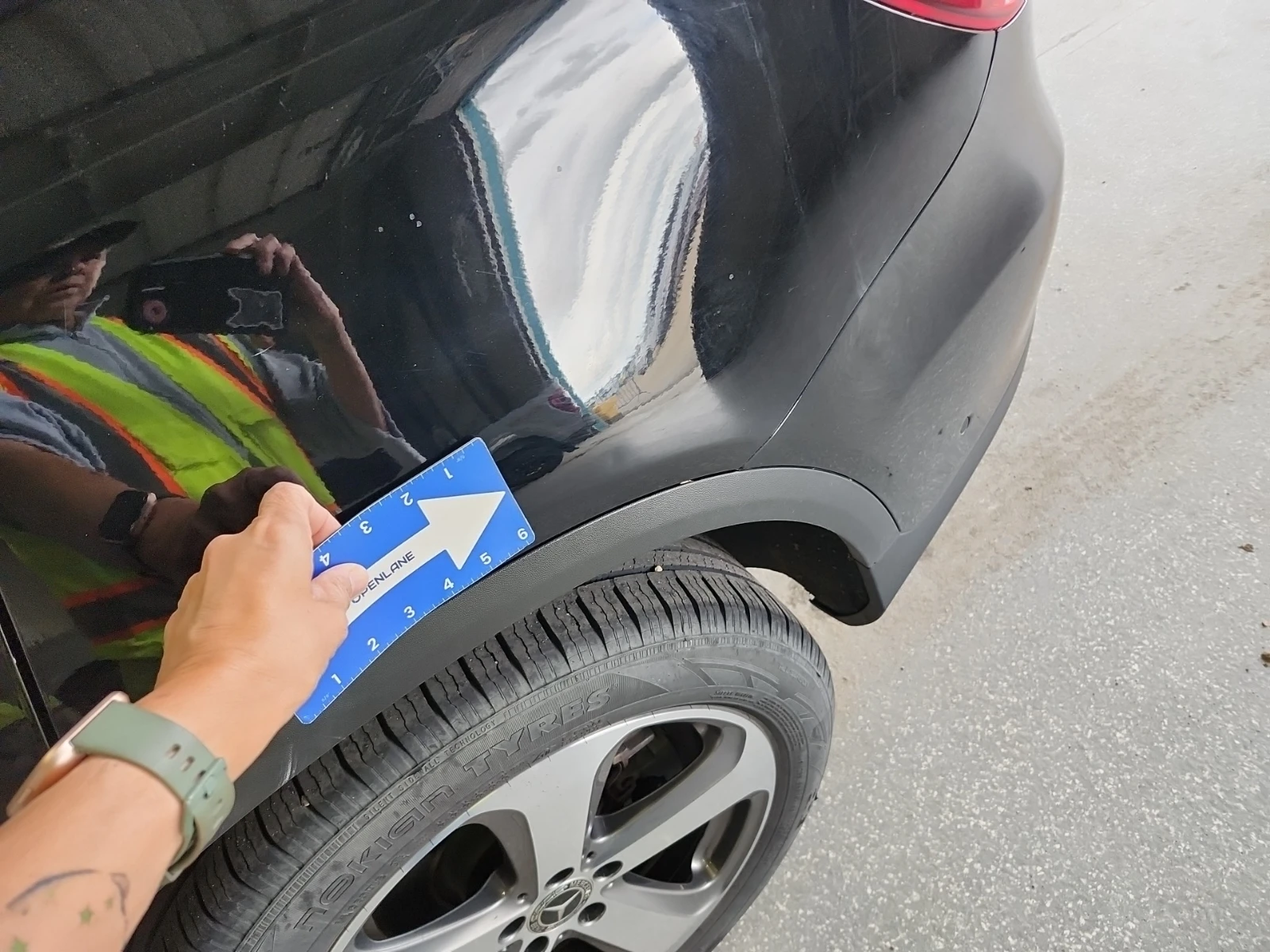 Mercedes-Benz GLC 300 ПРОГНОЗНА ЦЕНА до БГ, снимка 13 - Автомобили и джипове - 55666885