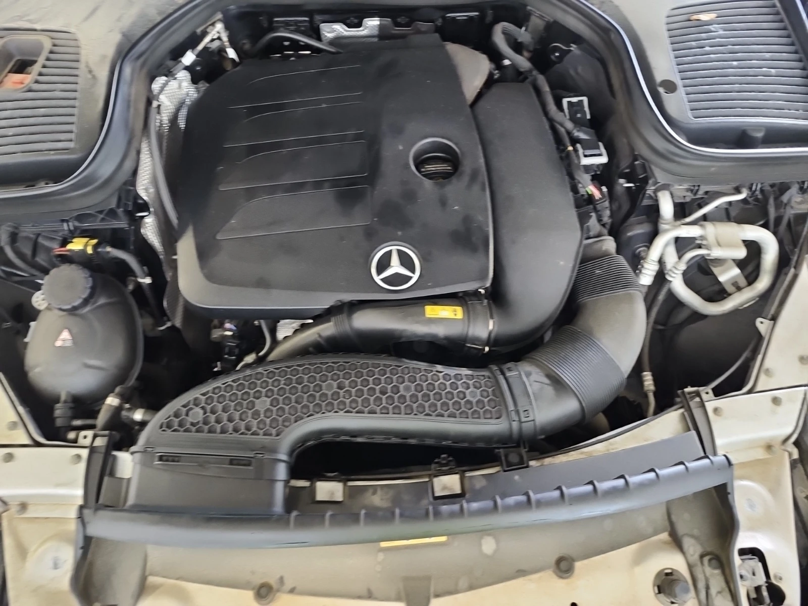 Mercedes-Benz GLC 300 ПРОГНОЗНА ЦЕНА до БГ, снимка 12 - Автомобили и джипове - 55666885