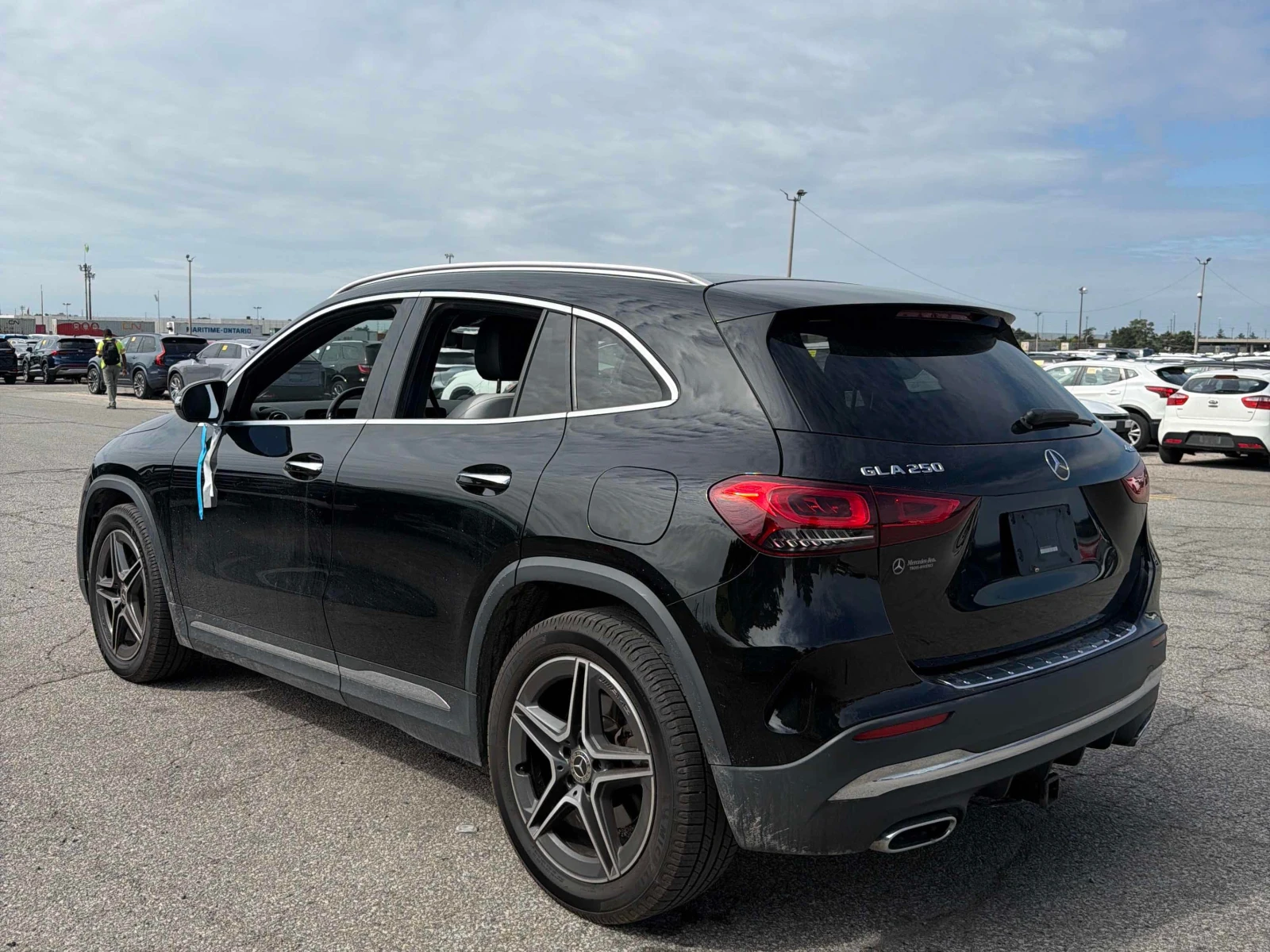 Mercedes-Benz GLA 250 АМГ ПАКЕТ/CARFAX/ПОДГРЕВ/ПАМЕТ/ПАНОРАМА/, снимка 2 - Автомобили и джипове - 56122215