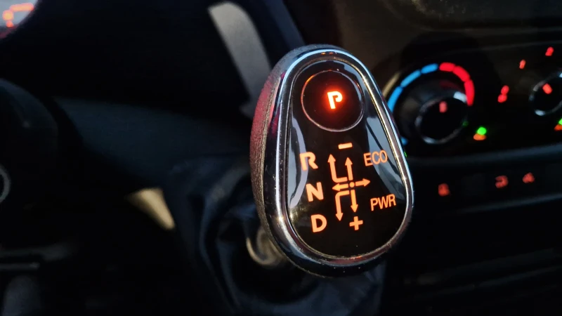 Iveco Daily 2.3   35s14 падащ борд , снимка 11 - Бусове и автобуси - 51661115