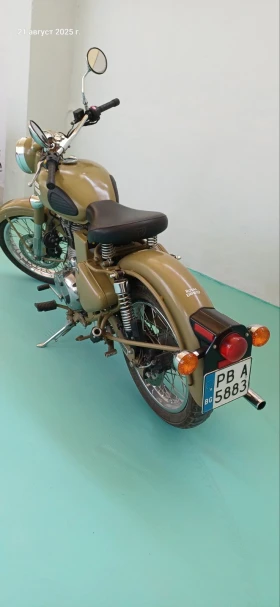     Royal Enfield Classic 500 BULLET