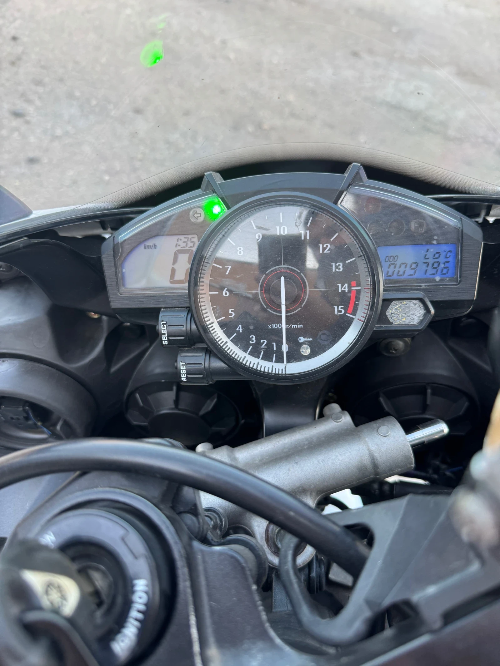 Yamaha YZF-R1 | Mobile.bg   13