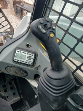 Мини челни товарачи Bobcat Т 770 | Auto.bg — изображение 14