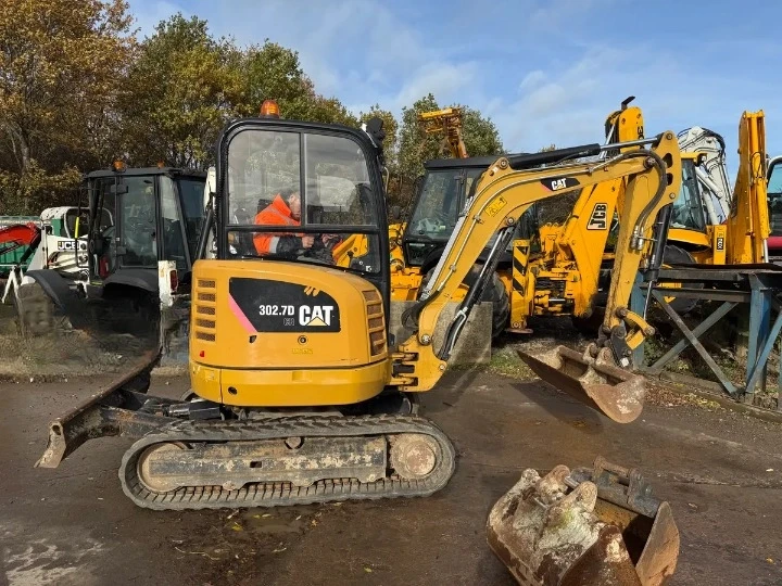  Cat 302.7DCR | Mobile.bg   5