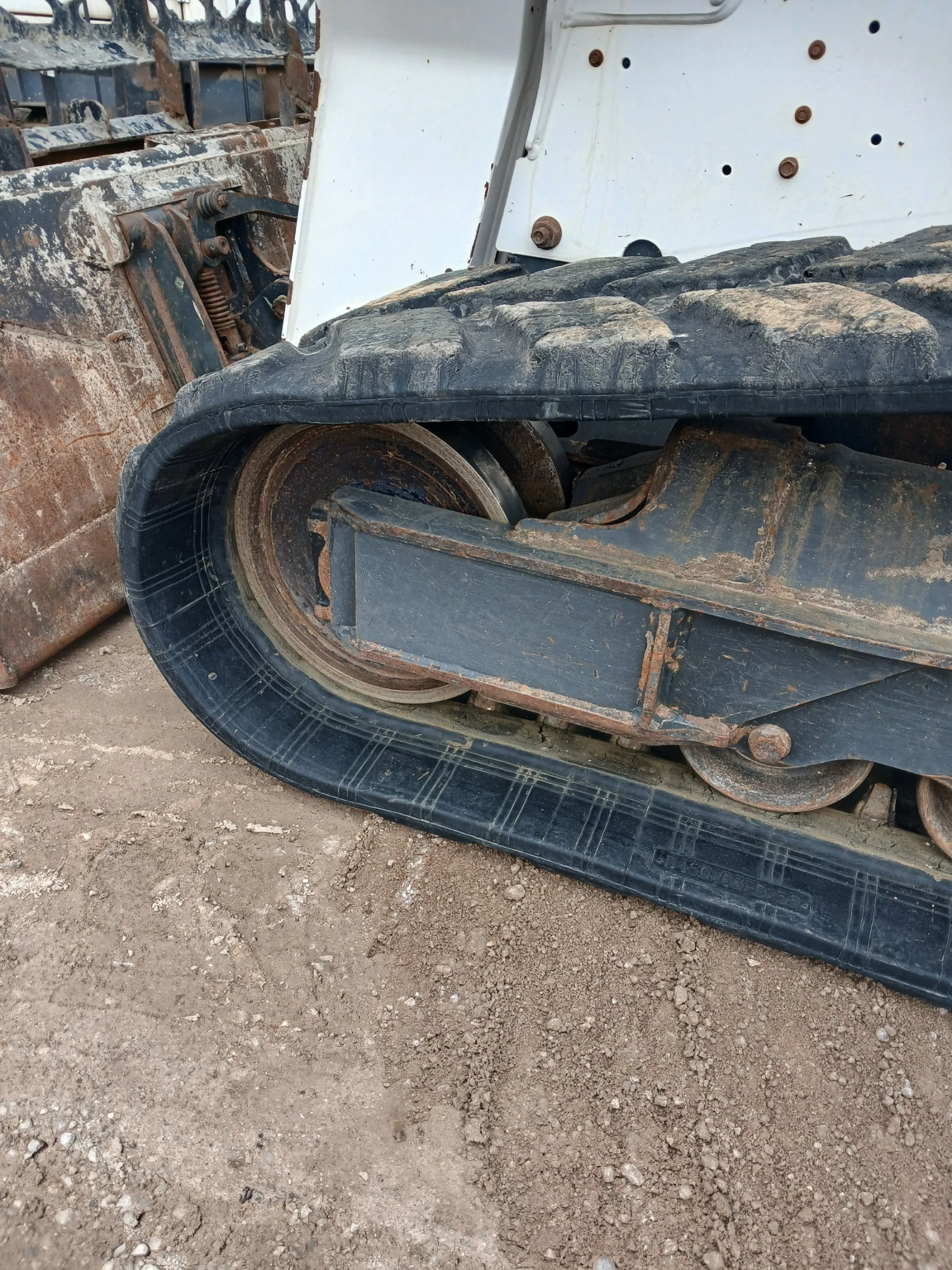 Мини челни товарачи Bobcat Т 770, снимка 10 - Индустриална техника - 54076933