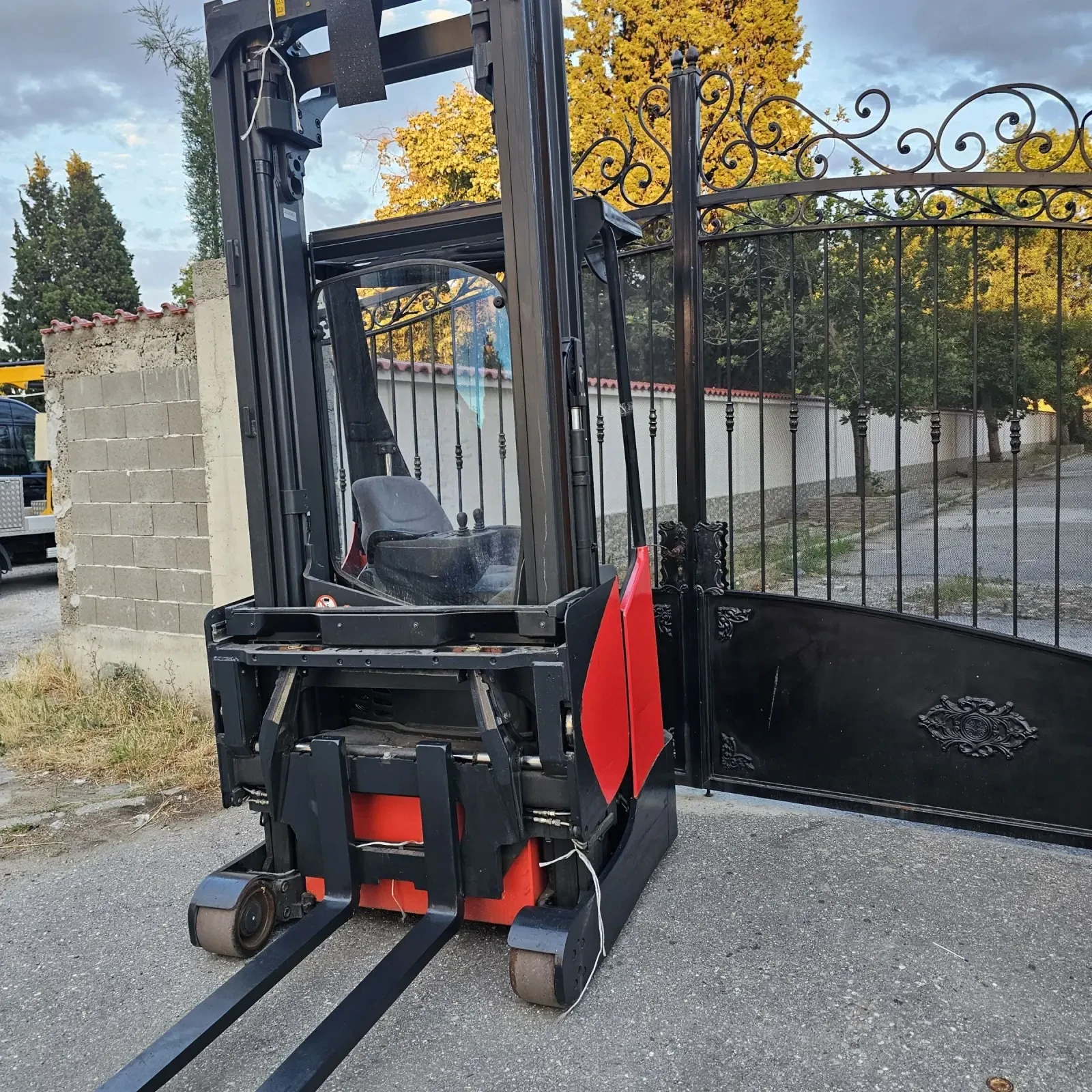 Електрокар Linde R14X 2015, снимка 2 - Индустриална техника - 55225615