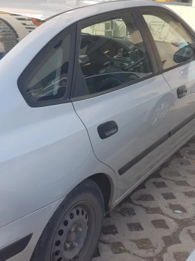 Hyundai Elantra 1.6GL New Face, снимка 8