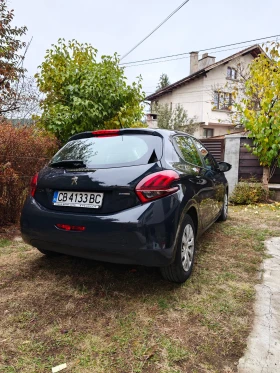 Peugeot 208 1.2i 82к.с., снимка 4