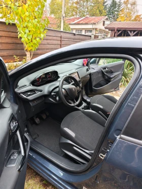 Peugeot 208 1.2i 82�.�. | Mobile.bg � ����� ������ 10