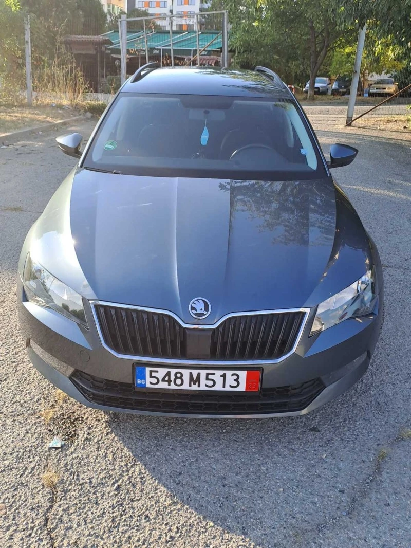 Skoda Superb Регистриран , снимка 8 - Автомобили и джипове - 46842029