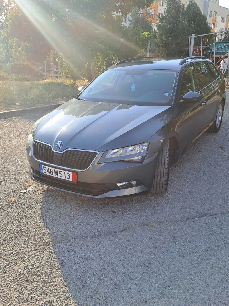 Skoda Superb Регистриран , снимка 4 - Автомобили и джипове - 46842029