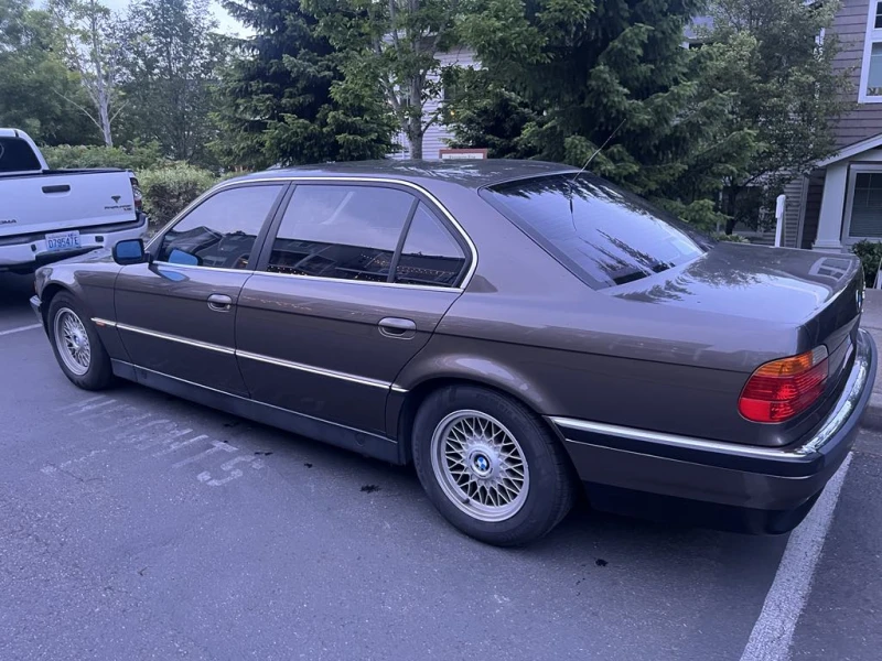 BMW 740 iL, снимка 4 - Автомобили и джипове - 48678146