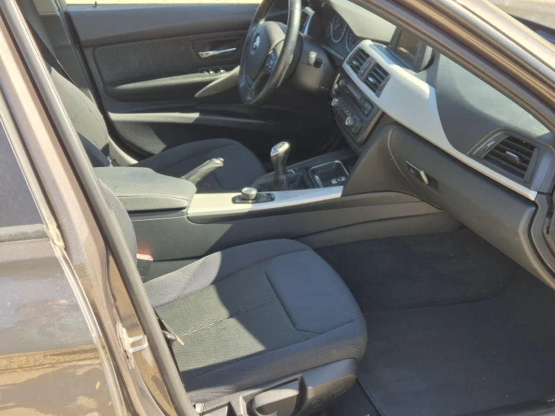 BMW 320 4x4  xDrive , снимка 11 - Автомобили и джипове - 51762426