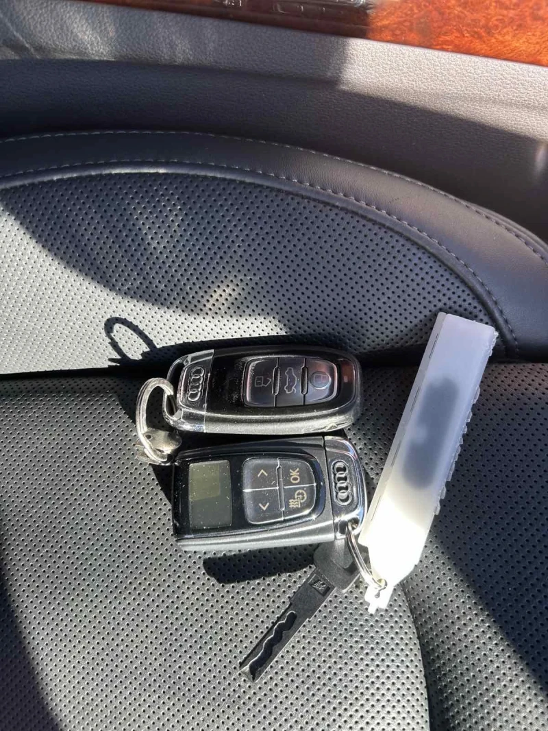 Audi A8 3.0TDI, снимка 10 - Автомобили и джипове - 52599873